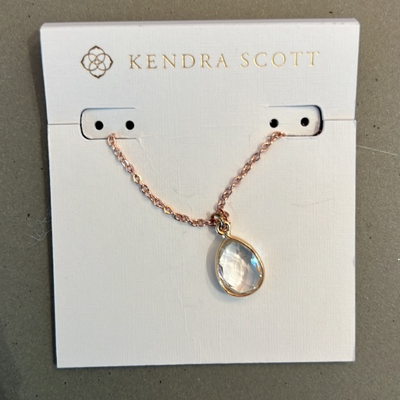 🩷 NWT Kendra Scott Rose Gold Pendant Necklace 🩷 - Picture 1 of 9